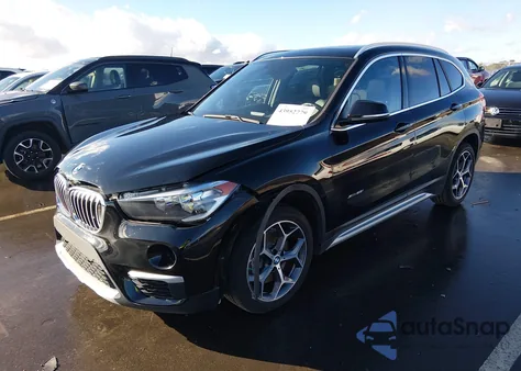 2018 BMW X1 xDrive28I из США, поврежденный, VIN WBXHT3C37J5K31521